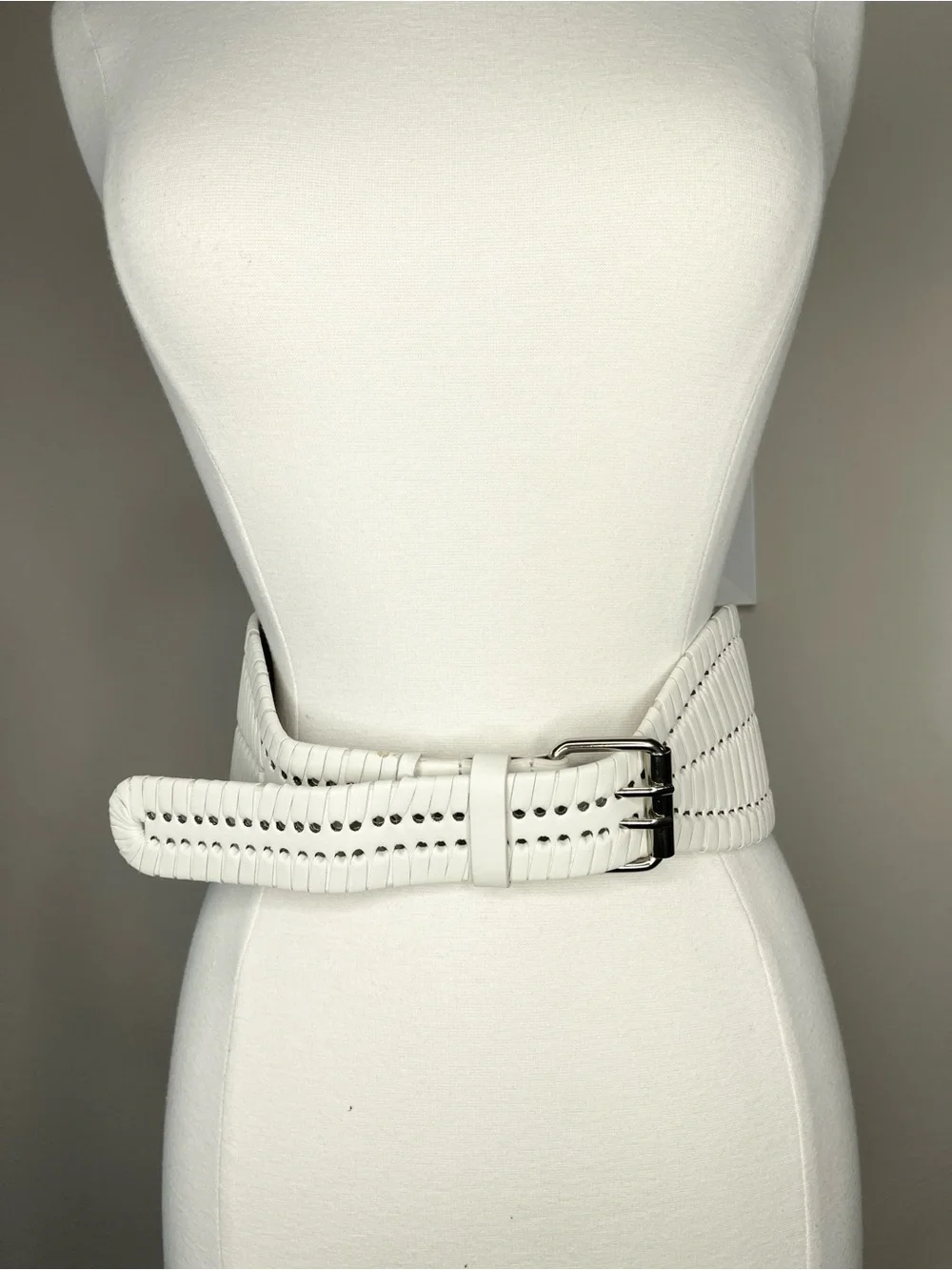 BCBGMaxAzria White Woven Double-Prong Waist Belt